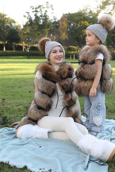 Chapo Cashmere ak fouri pom pom